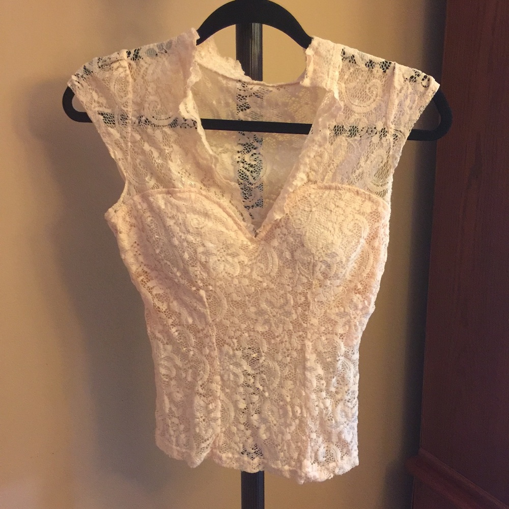 Women’s lace top